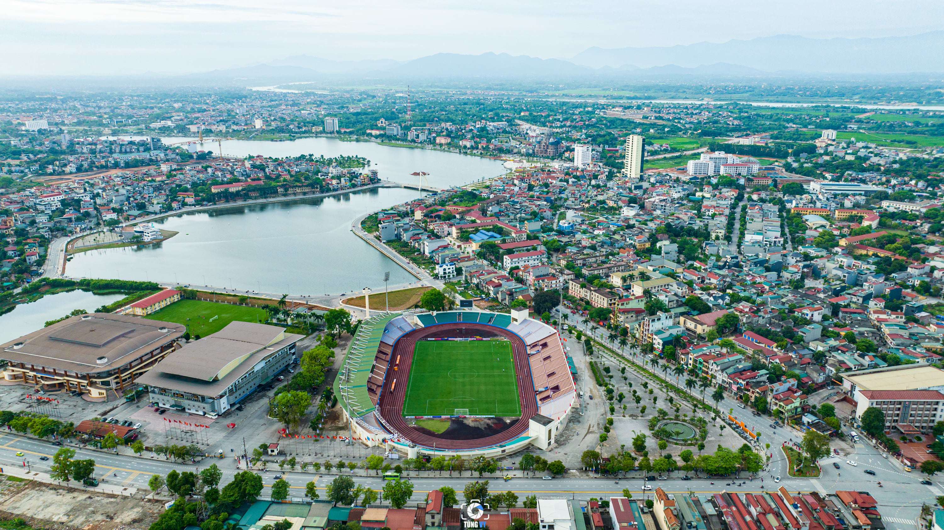 Chiêm ngưỡng thành phố Việt Trì, nơi diễn ra trận bán kết lượt về AFF Cup 2024 giữa ĐT Việt Nam và ĐT Singapore - 7