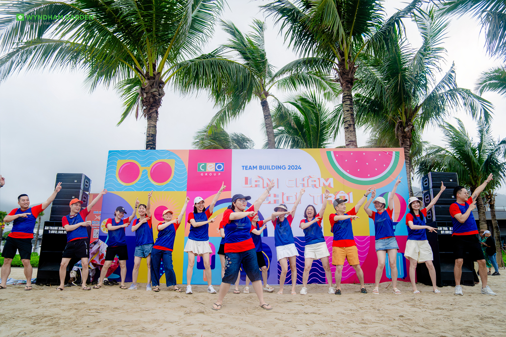 Du khách tổ chức Team Building