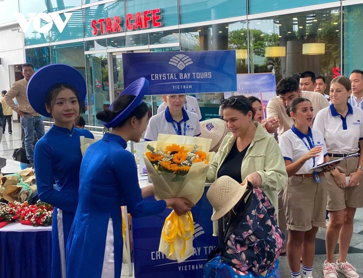 Crystal Bay đón chuyến bay thẳng đầu tiên từ Almaty - Kazakhstan đến Đà Nẵng - 2