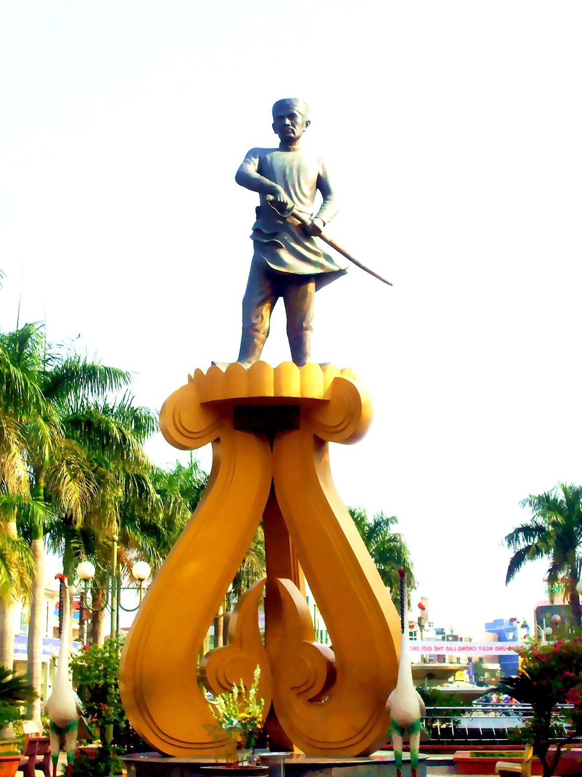 anh-bai-tu-hao-mot-dai-non-song-5 anh-bai-tu-hao-mot-dai-non-song-5.jpg